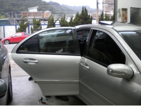 側邊車窗施工後